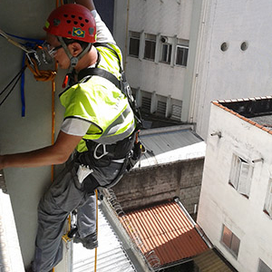 Trabalho de Acesso por Corda